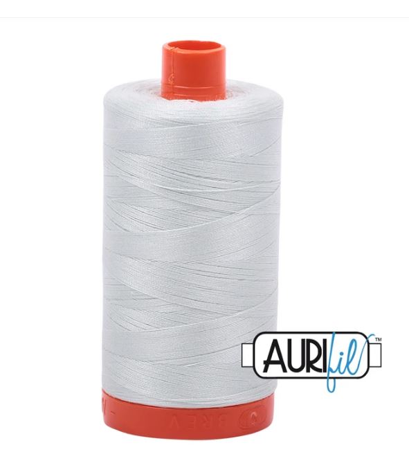 Aurifil Cotton Thread : Color 2800 Mint Ice