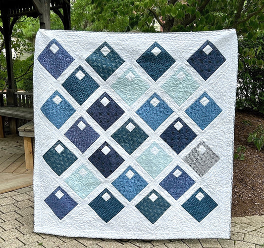 Blue Sea Quilt Pattern – Original design by Lorna Costantini