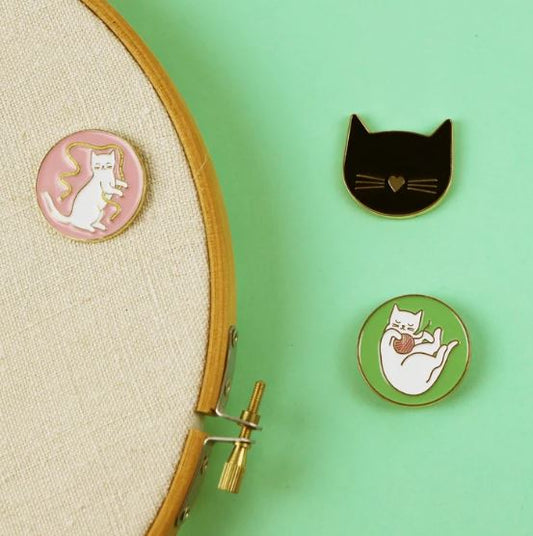 Yarn Ball Cat Needle Minder - Bohin Audrey Jeanne