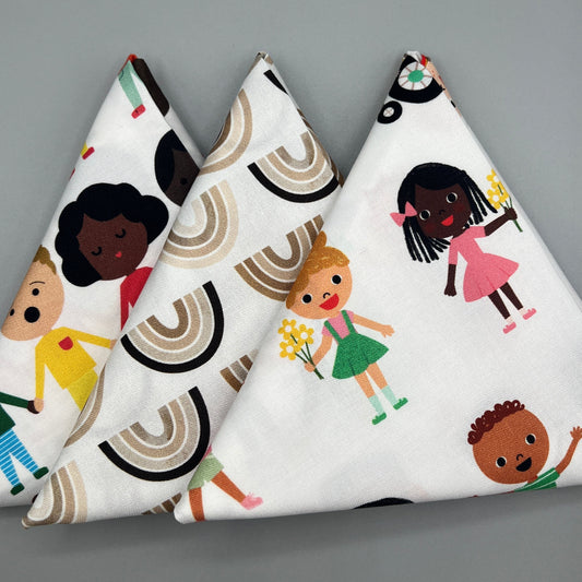 3 Piece - Fat Quarter Bundle / Robert Kaufman Bright Days Kids Print Bundle 1