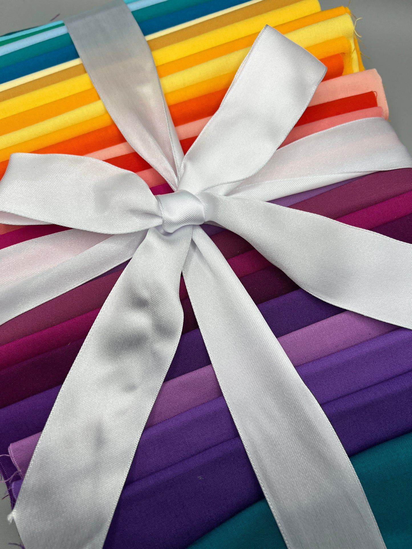 Big Island Sunset Quilt Kit in Large Throw Size w/ Kona Cottons / Pattern by Whole Circle Studio