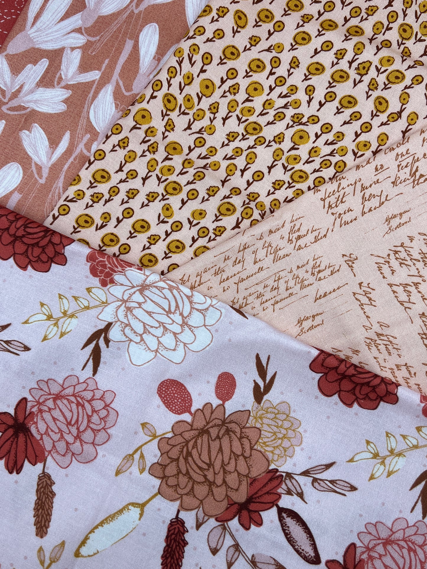 Nostalgia 5 PC Fat Quarter Bundle / designed by Lisa Dolson for Dashwood Studio