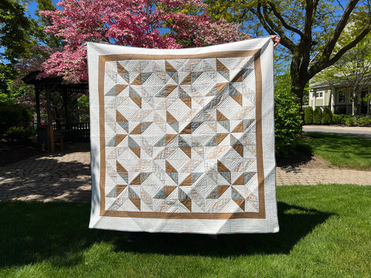 Fratello- Quilt Pattern in Lap, Queen & King Size / designed by Lorna Costantini
