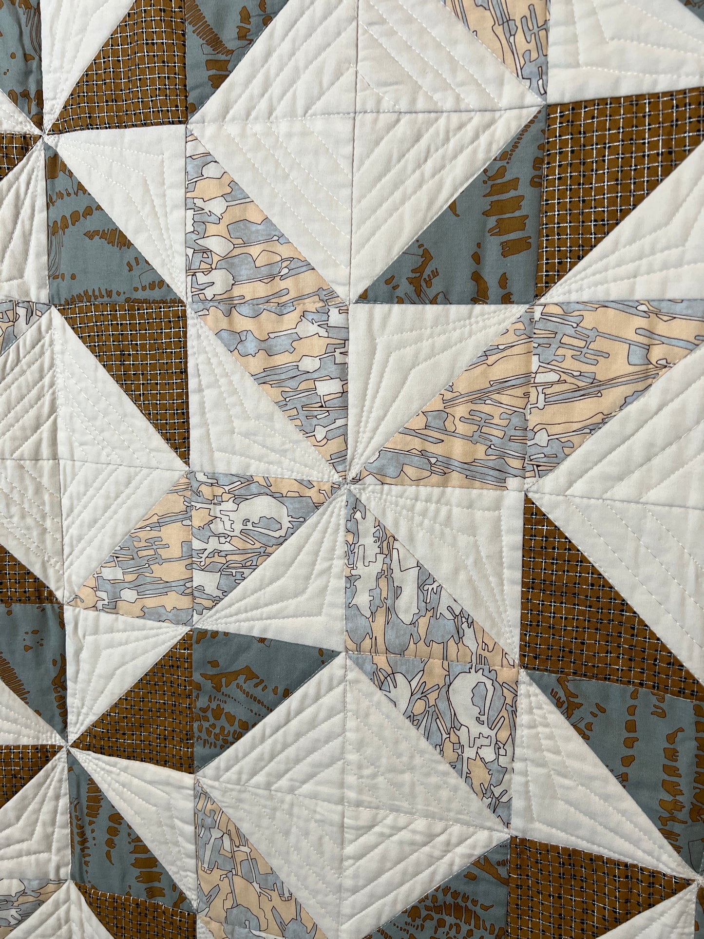 Fratello- Quilt Pattern in Lap, Queen & King Size / designed by Lorna Costantini
