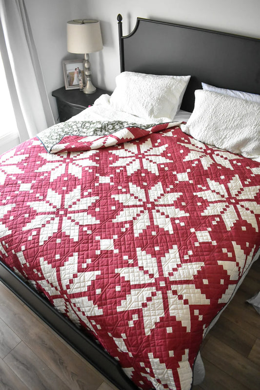 Knitted Star Quilt Pattern by Lo & Behold Stitchery