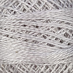 117 Valdani Perle Cotton Size 12 / Spool 100M:  Color No: 117 - White Smoke Gray