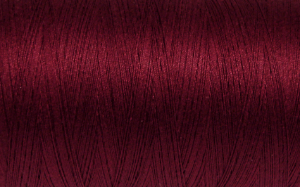 1334 - Valdani Artist's 50wt. 2-ply All Purpose 500m (546y)- Solids / Colour 1334 - Rusty Burgundy