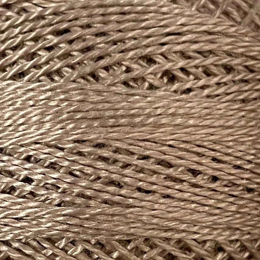 174 Valdani Perle Cotton Size 12 / Spool 100M:  Color No: 174 - Tea Dyed Stone