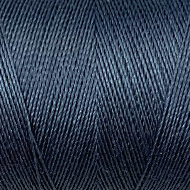 871 - Valdani Artist's 50wt. 2-ply All Purpose 500m (546y)- Solids / Colour 871 - Dusty Blue Light