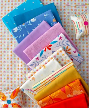 Artista - 8 Piece Fat Quarter Bundle by Art Gallery Fabrics