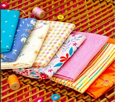 Artista - 8 Piece Fat Quarter Bundle by Art Gallery Fabrics