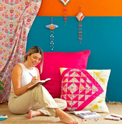 Artista - 8 Piece Fat Quarter Bundle by Art Gallery Fabrics