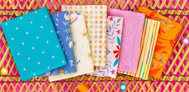 Artista - 8 Piece Fat Quarter Bundle by Art Gallery Fabrics