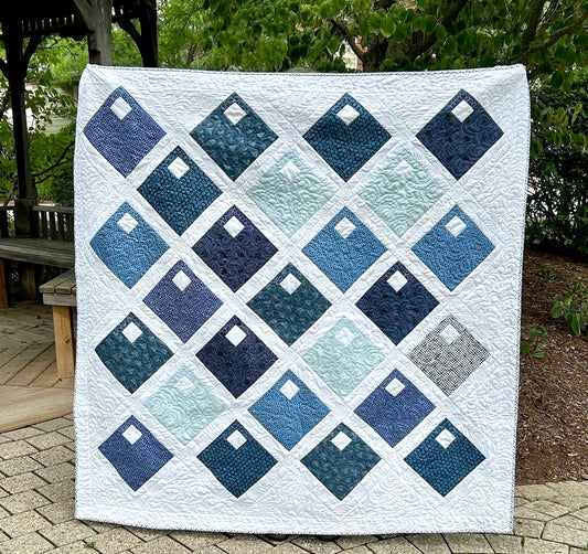 Blue Sea Quilt Pattern – Original design by Lorna Costantini