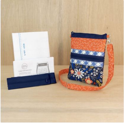 Caitlyn Tote Kit / Navy by June Tailor JT11878