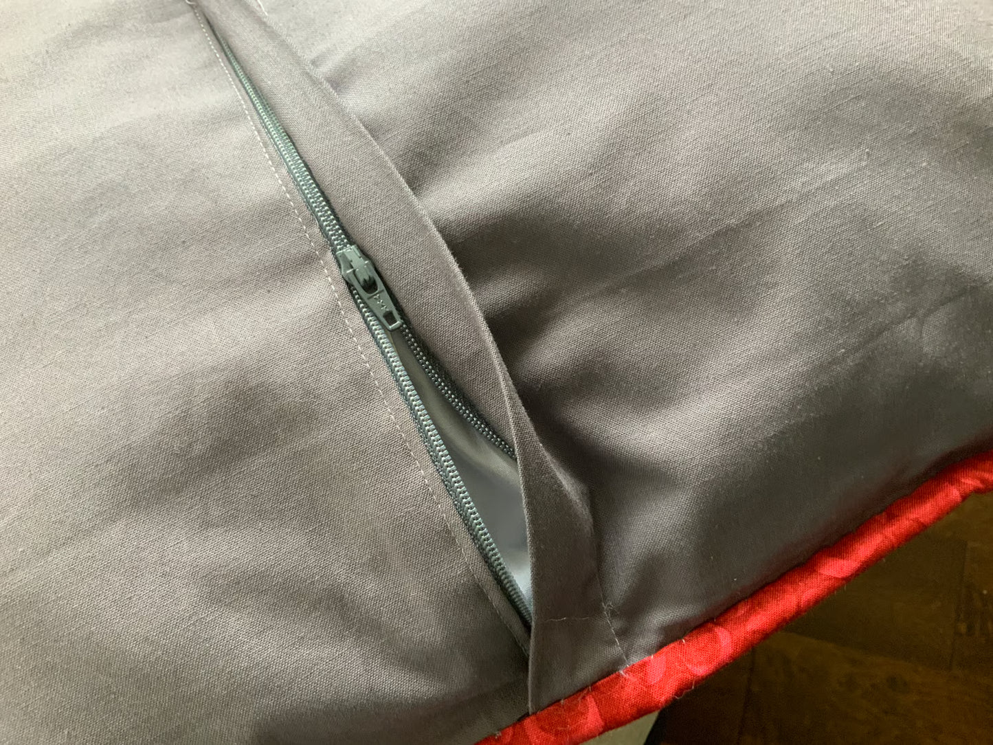 Canada Day - Quilt pattern Pillow and Wall Hanging Pattern / designed by Lorna Costantini