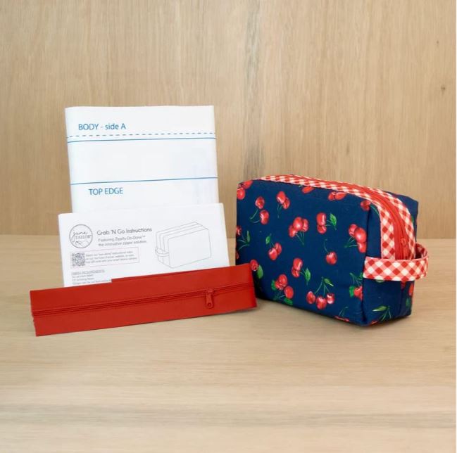 Grab ‘N Go Tote / Red by June Tailor JT1875