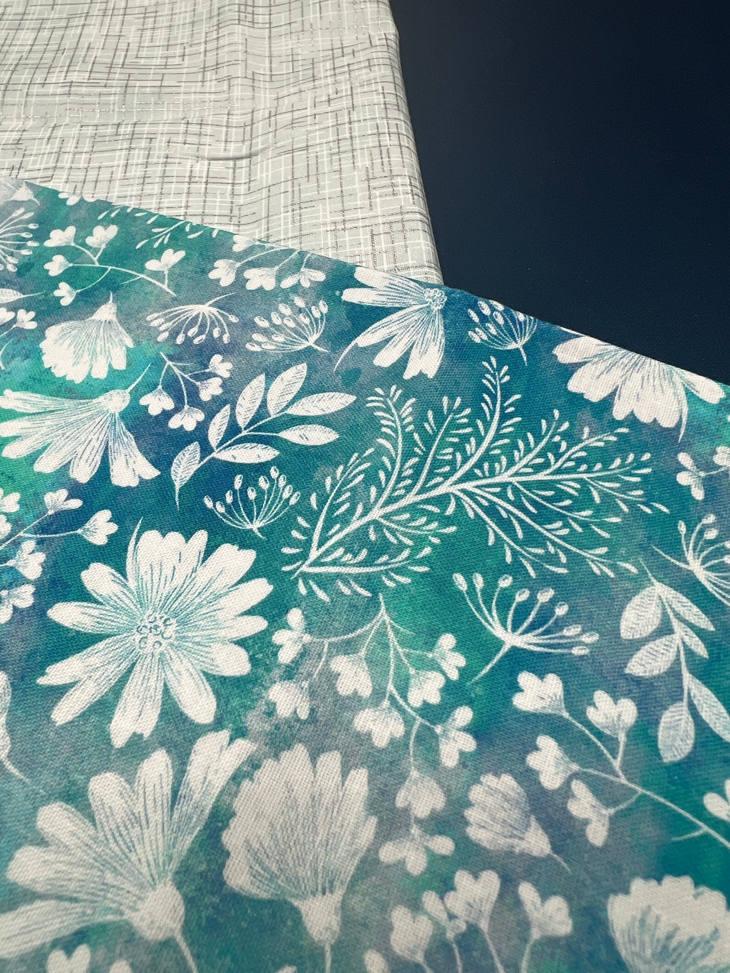 3 Piece - Fat Quarter Bundle with Floral Print