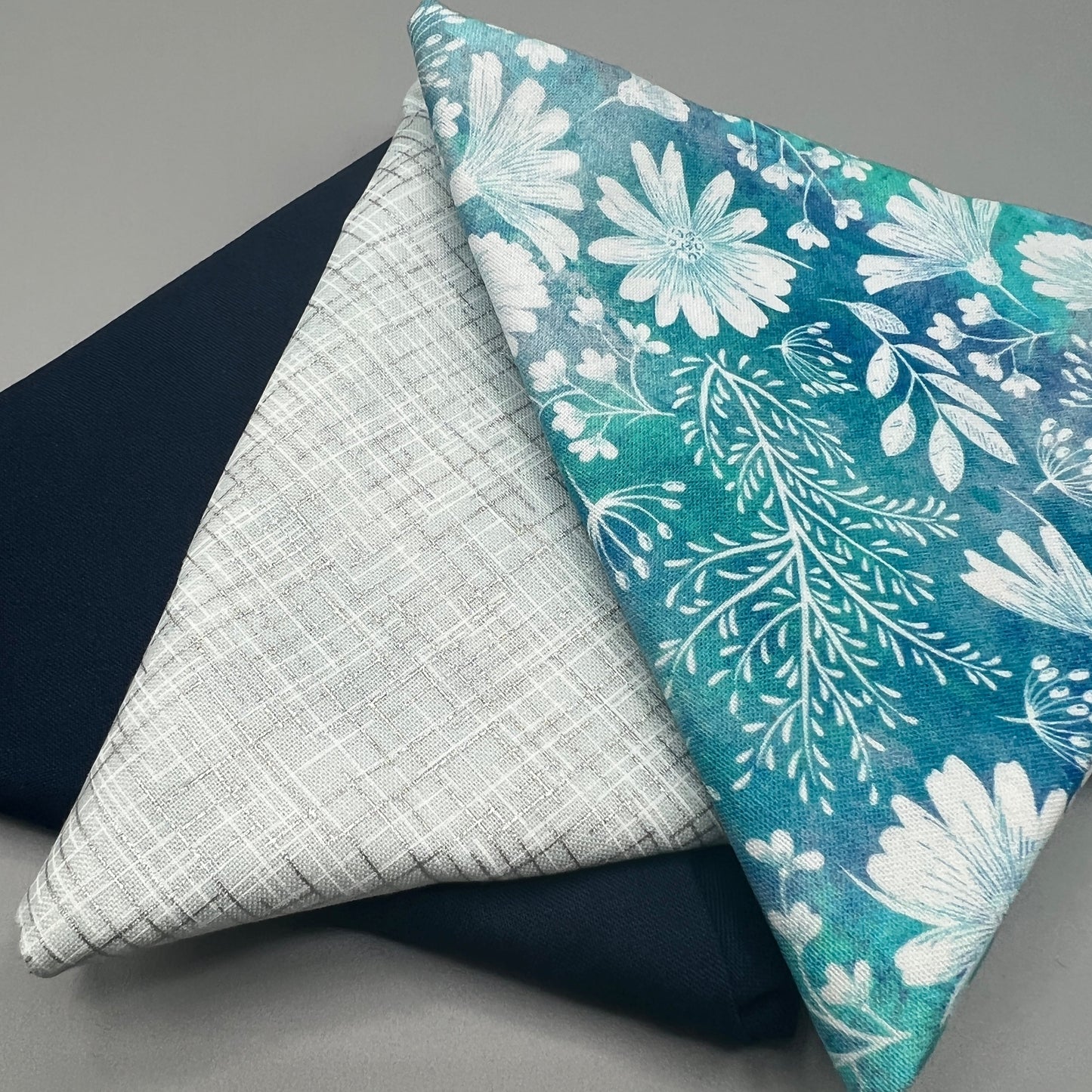 3 Piece - Fat Quarter Bundle with Floral Print