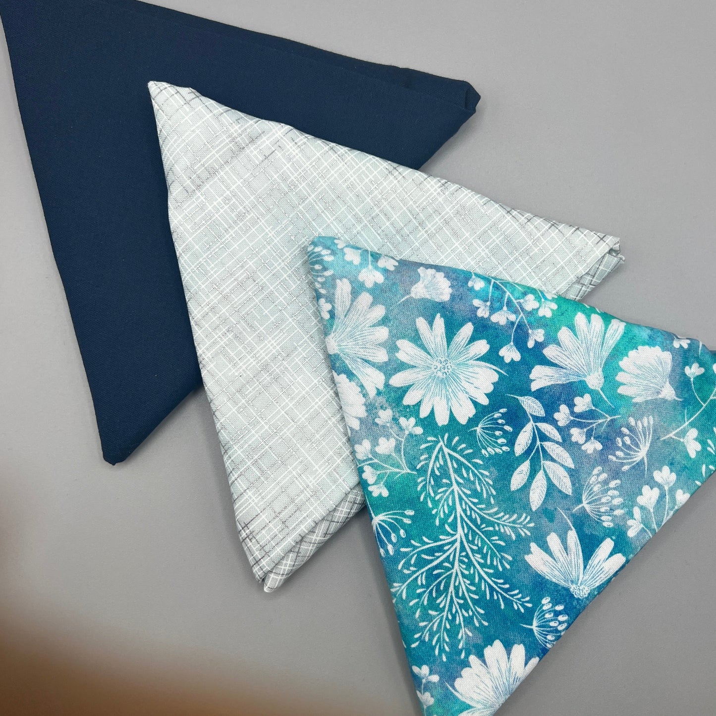3 Piece - Fat Quarter Bundle with Floral Print