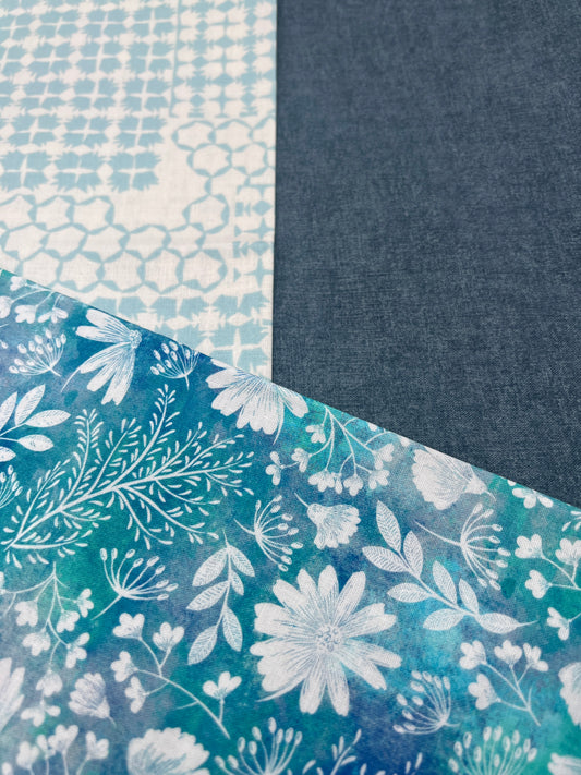 3 Piece - Fat Quarter Bundle with Floral Print Version 2
