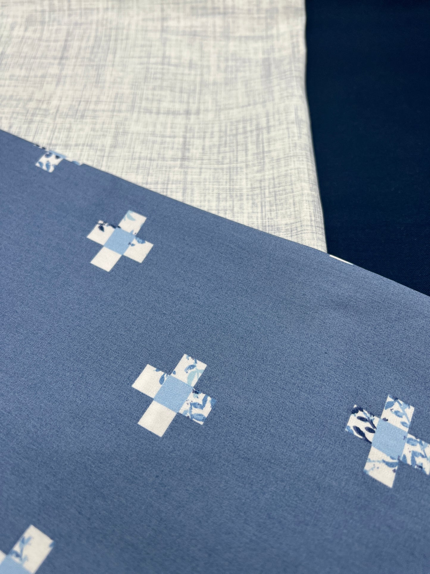 3 Piece - Fat Quarter Bundle / Blue Bundle