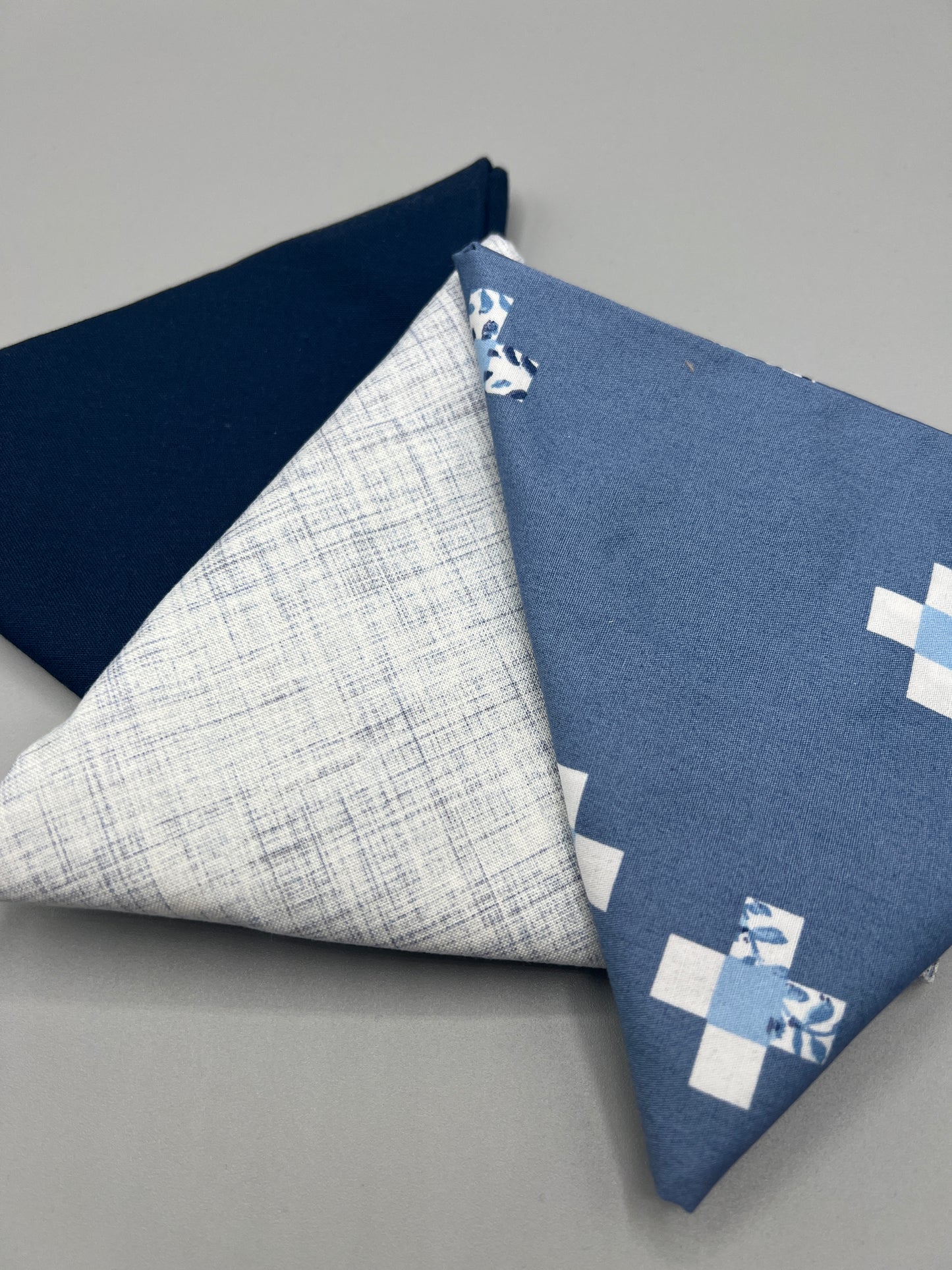 3 Piece - Fat Quarter Bundle / Blue Bundle