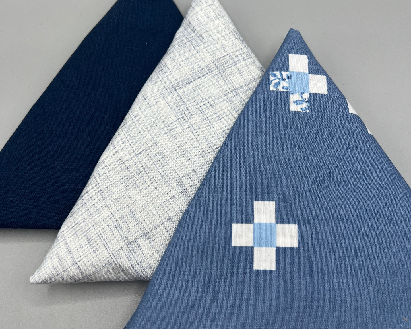 3 Piece - Fat Quarter Bundle / Blue Bundle