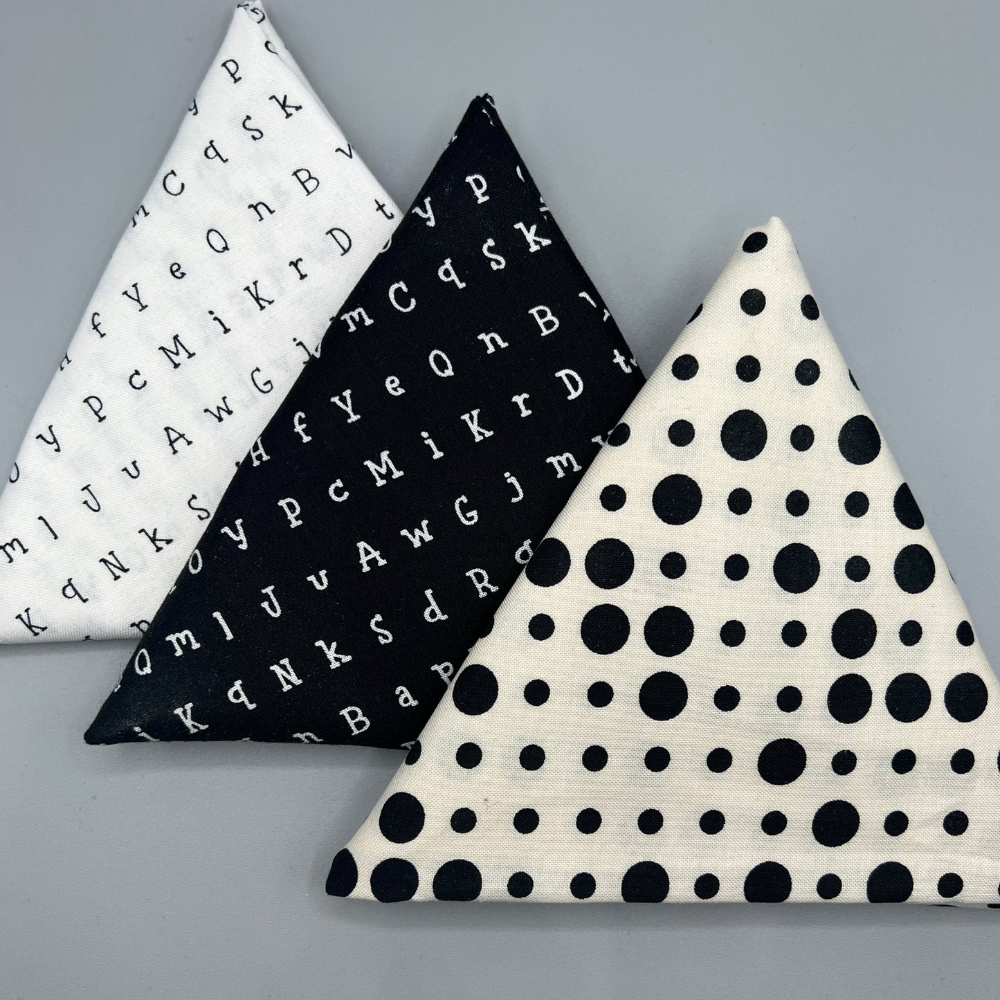 3 Piece - Fat Quarter Bundle /Black & White Bundle 1