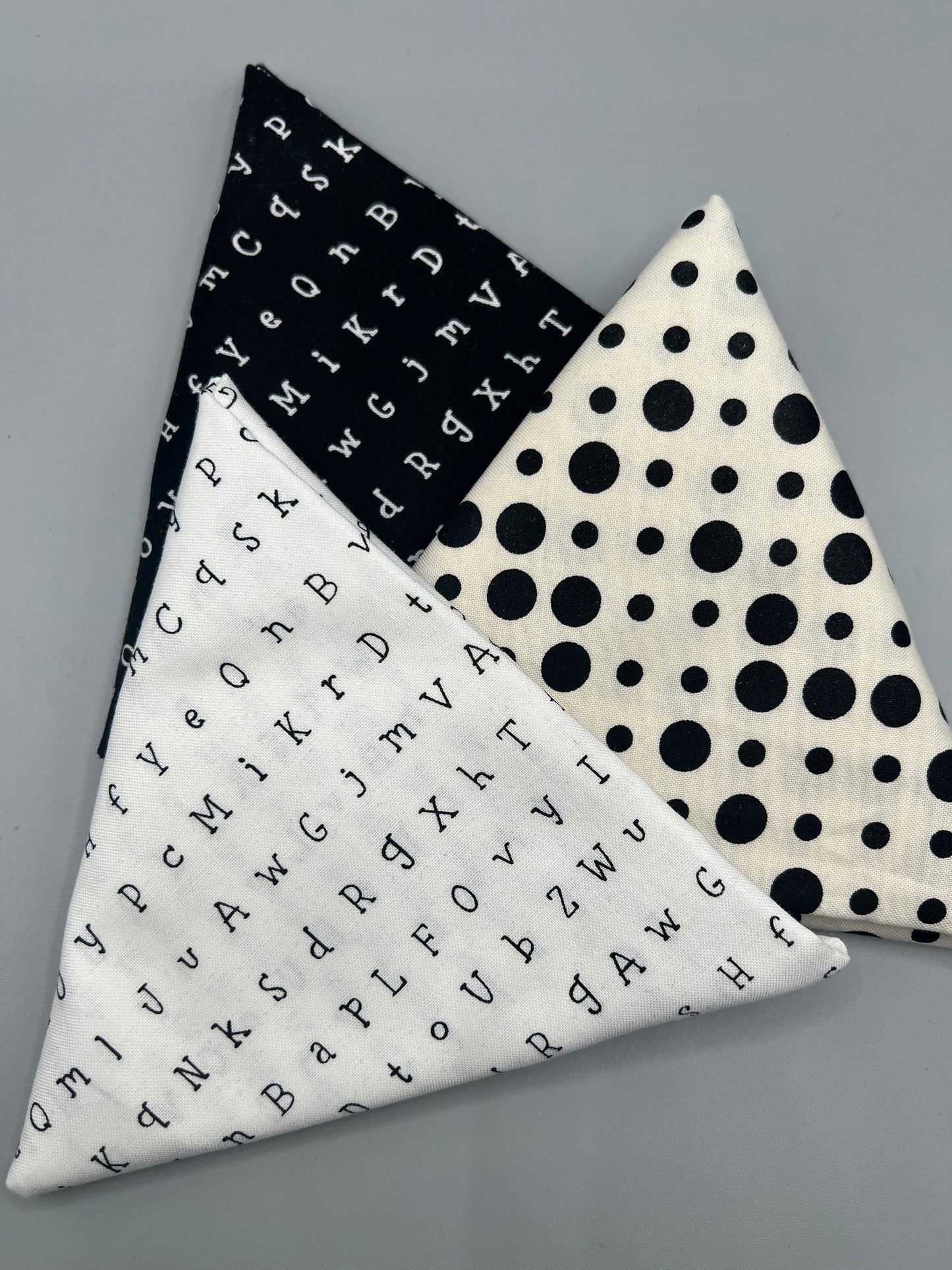 3 Piece - Fat Quarter Bundle /Black & White Bundle 1