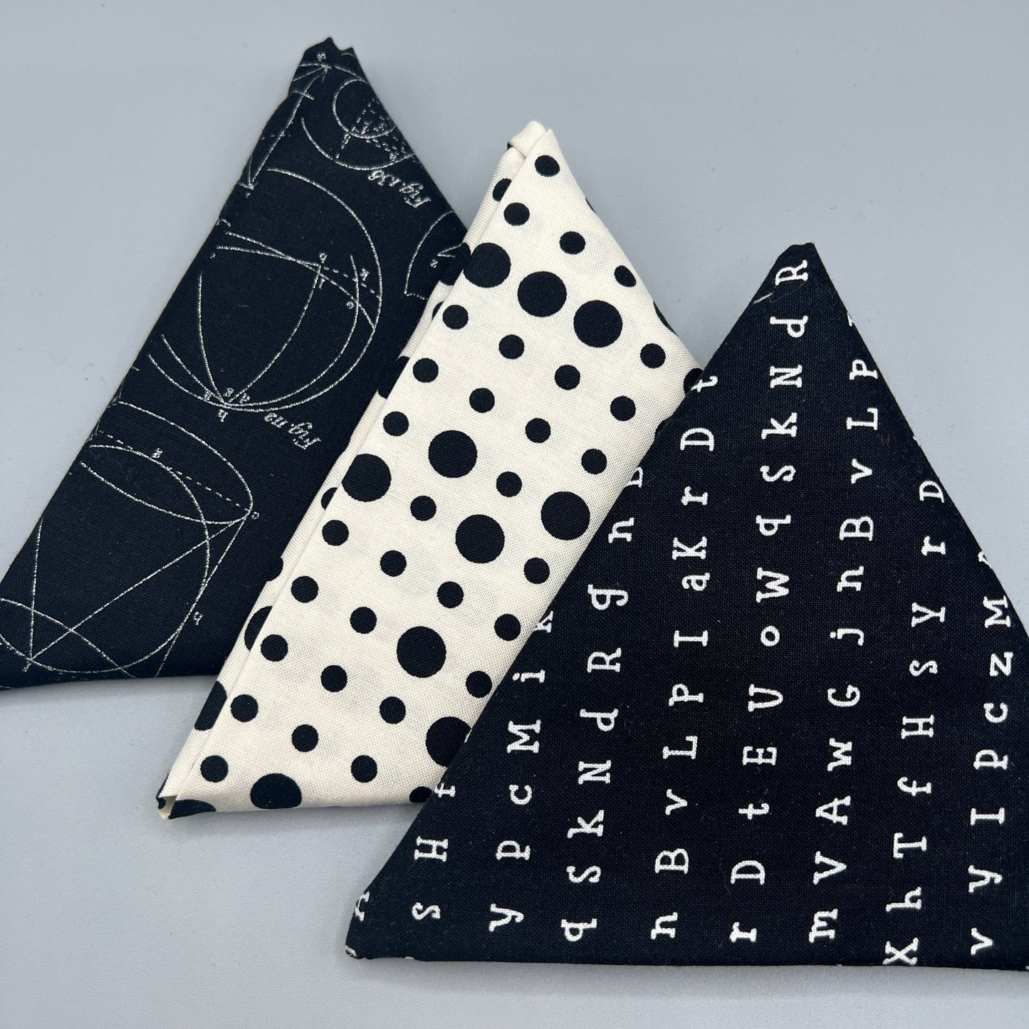 3 Piece - Fat Quarter Bundle /Black & White Bundle 2