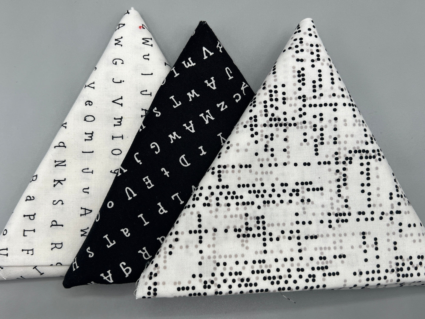 3 Piece - Fat Quarter Bundle /Black & White Bundle 3