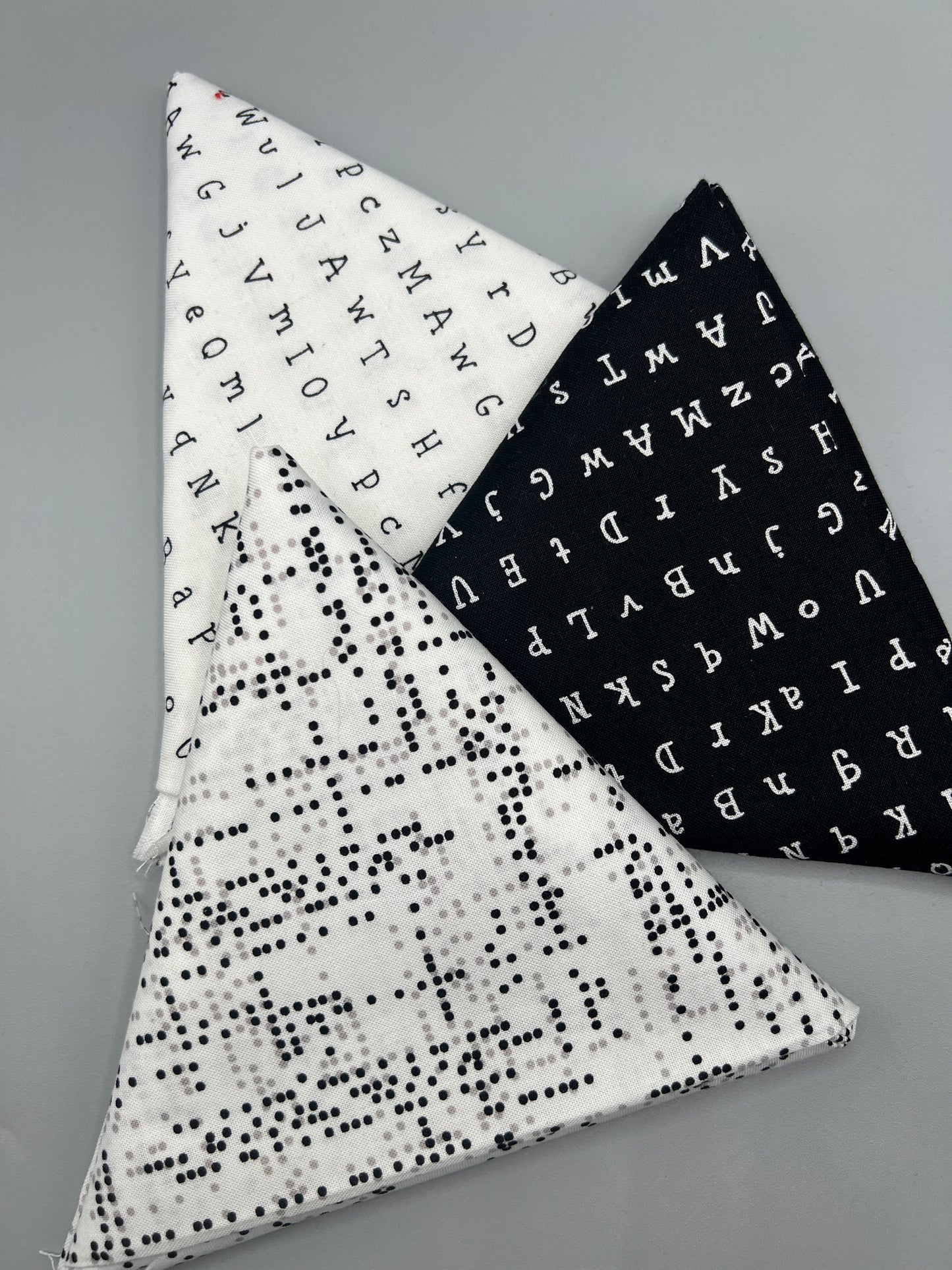 3 Piece - Fat Quarter Bundle /Black & White Bundle 3