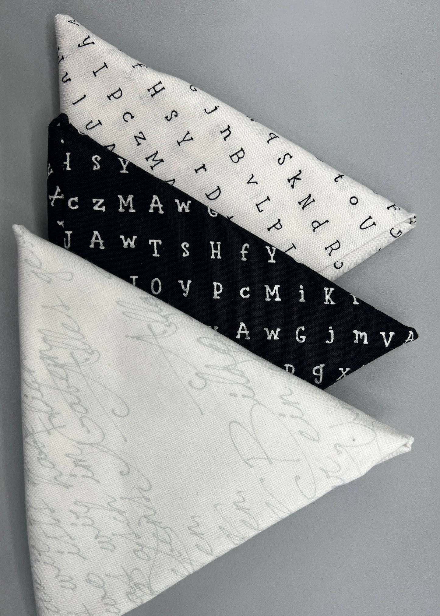 3 Piece - Fat Quarter Bundle /Black & White Bundle 4