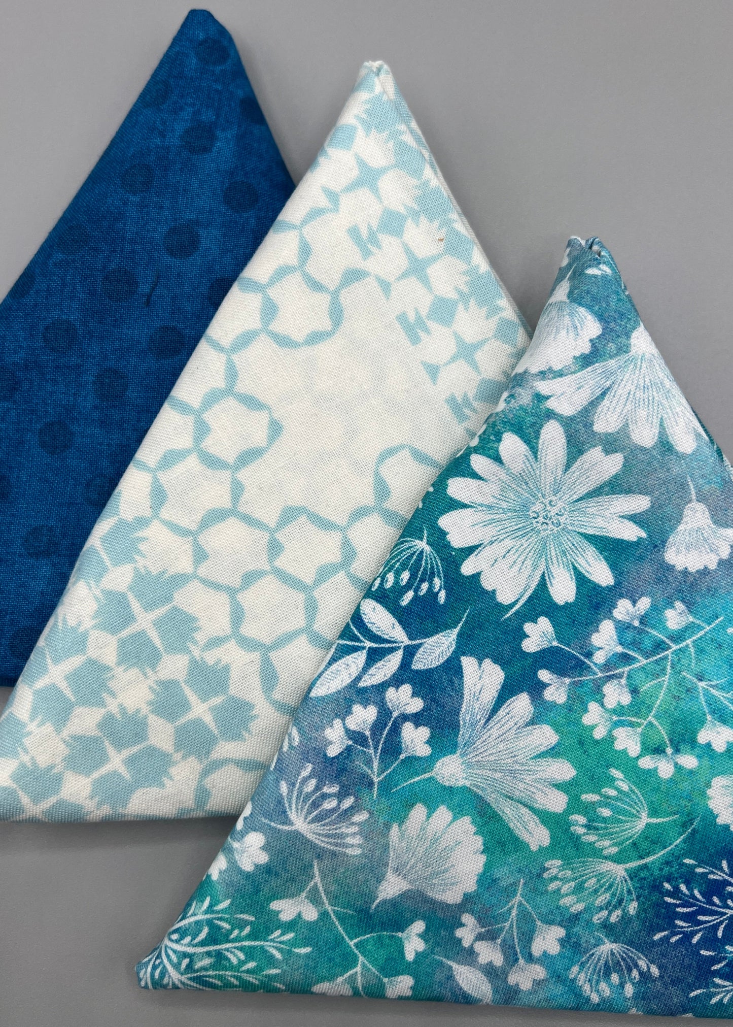 3 Piece - Fat Quarter Bundle / Blue Assortment 2