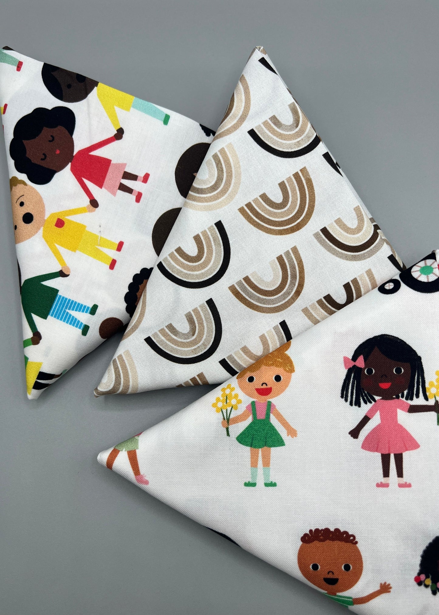 3 Piece - Fat Quarter Bundle / Robert Kaufman Bright Days Kids Print Bundle 1