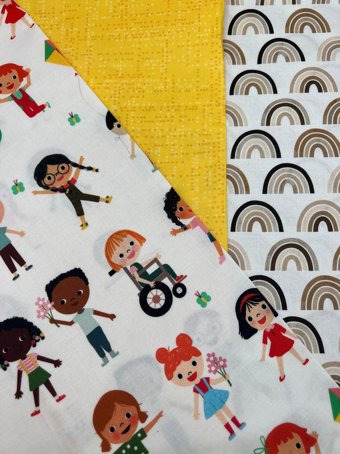 3 Piece - Fat Quarter Bundle / Robert Kaufman Bright Days Kids Print Bundle 3