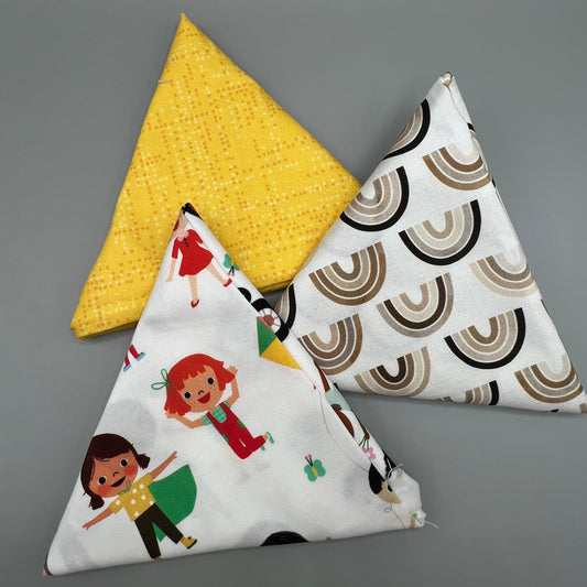 3 Piece - Fat Quarter Bundle / Robert Kaufman Bright Days Kids Print Bundle 3