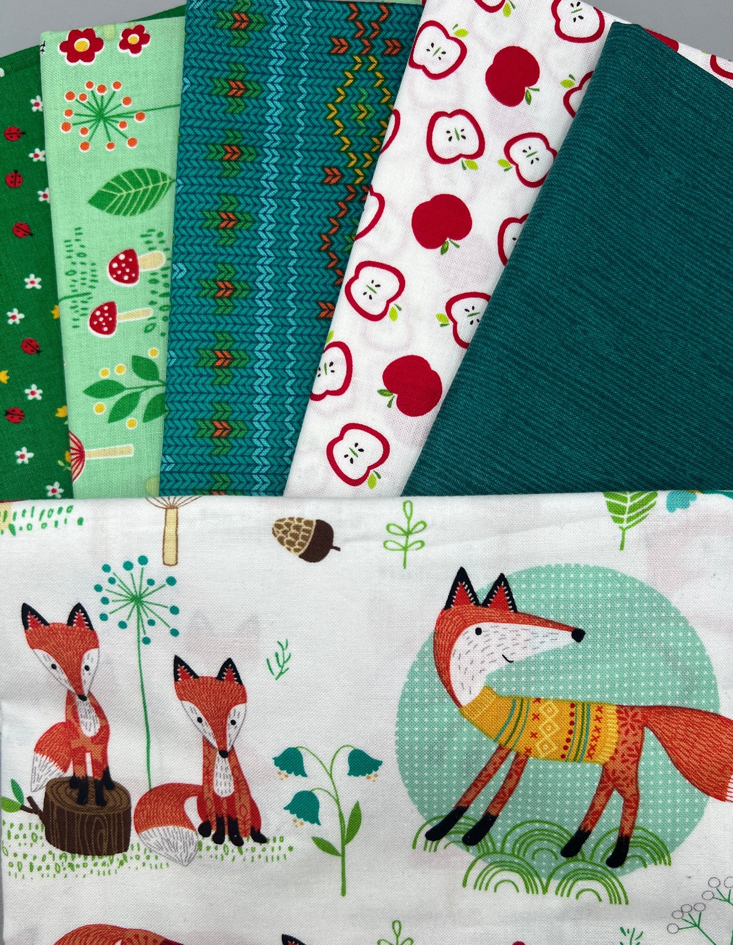 6 Piece - 1/2 Yard Bundle /  Kids Fox Print Bundle