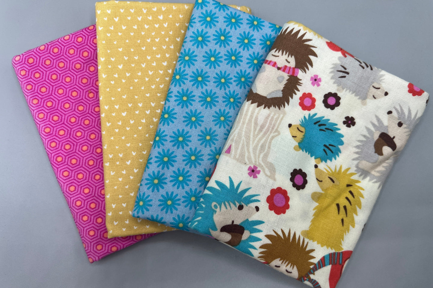 4 Piece - Fat Quarter Bundle / Kids Prints