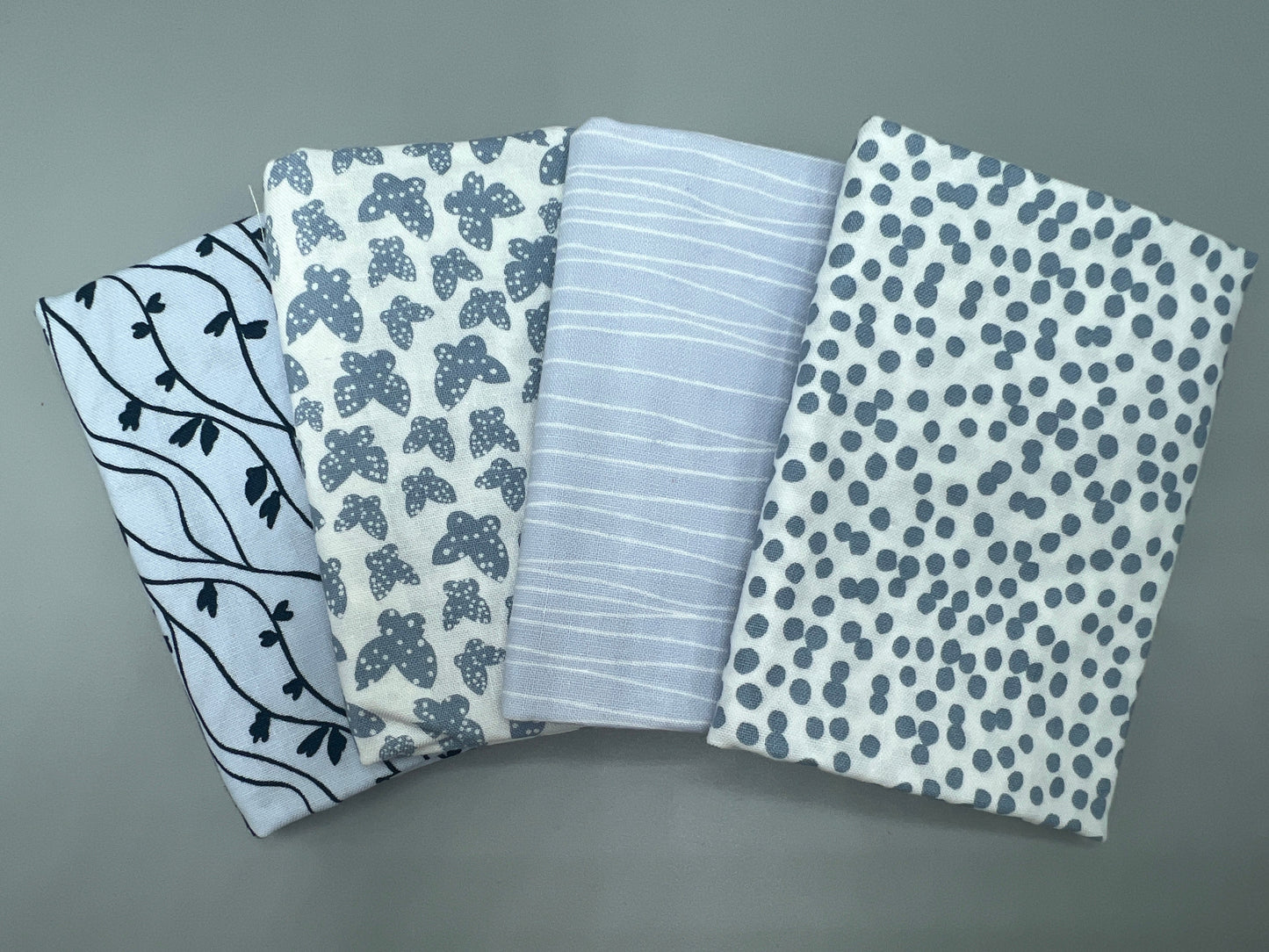 4 Piece - Fat Quarter Bundle / Blue Prints
