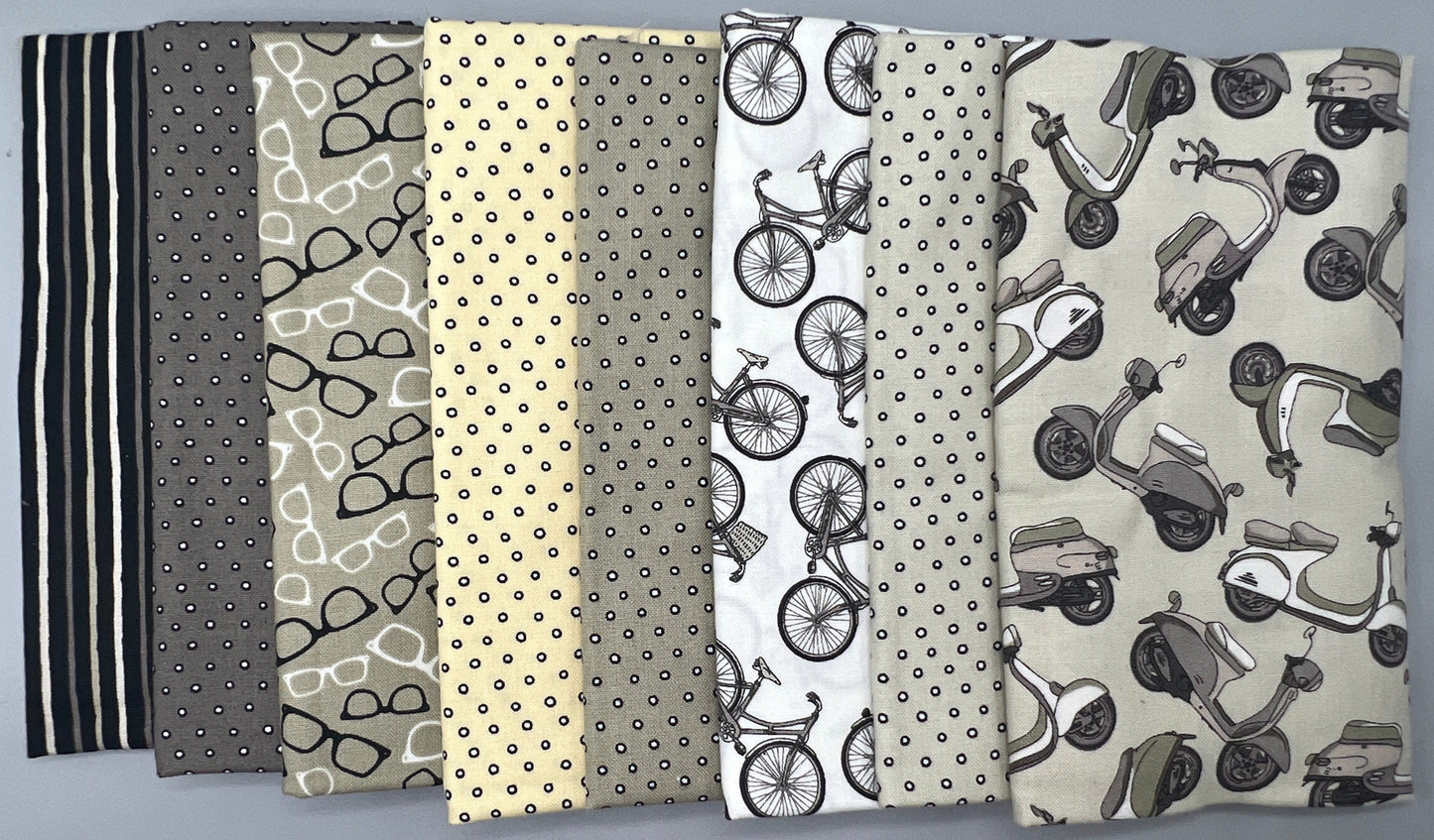 8 Piece - Fat Quarter Bundle / Scooter Print & Coordinates