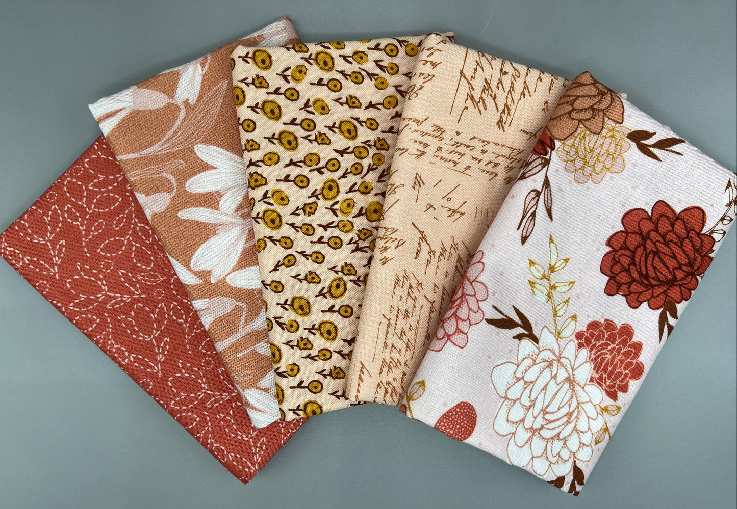 Nostalgia 5 PC Fat Quarter Bundle / designed by Lisa Dolson for Dashwood Studio