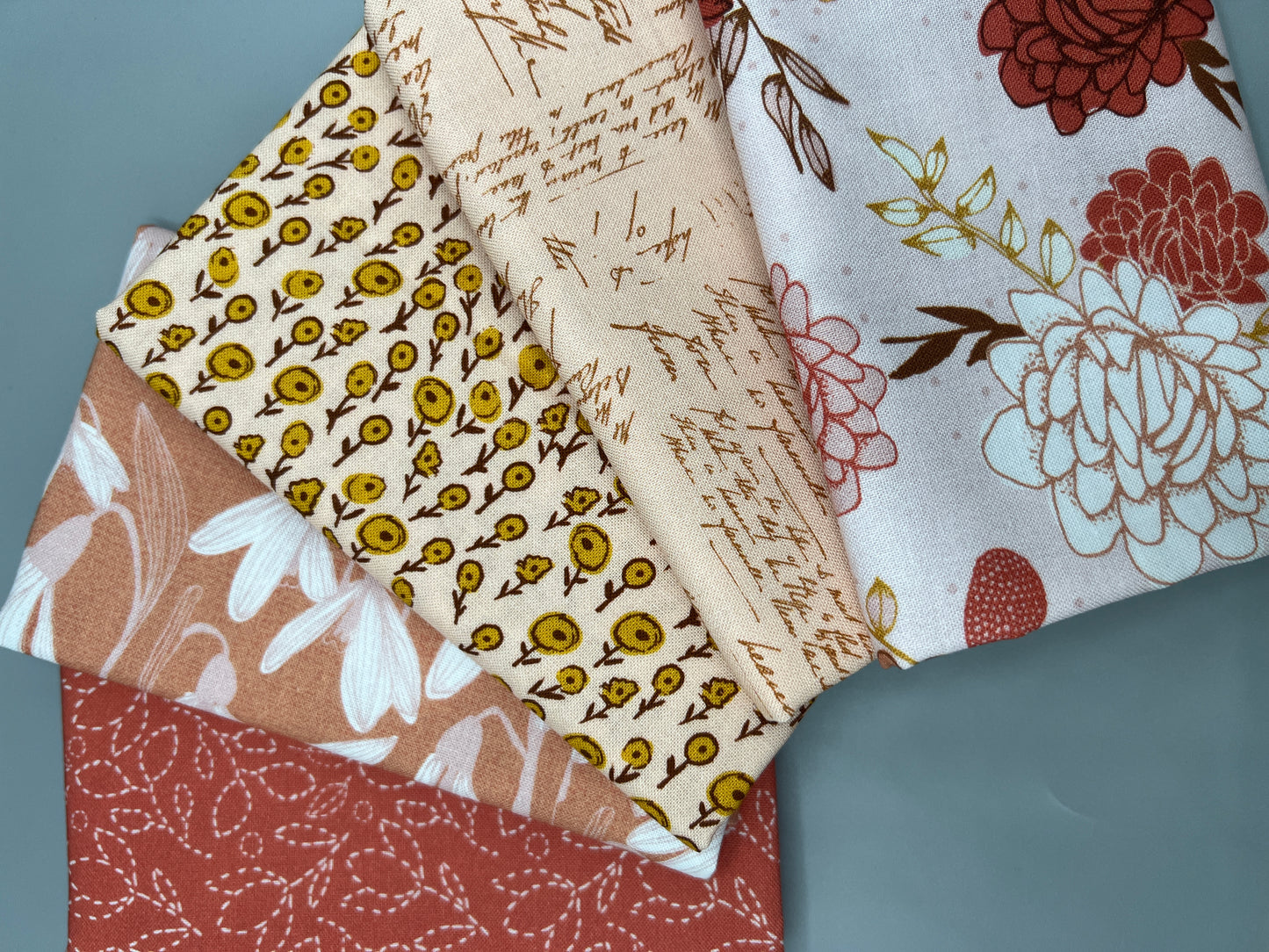 Nostalgia 5 PC Fat Quarter Bundle / designed by Lisa Dolson for Dashwood Studio