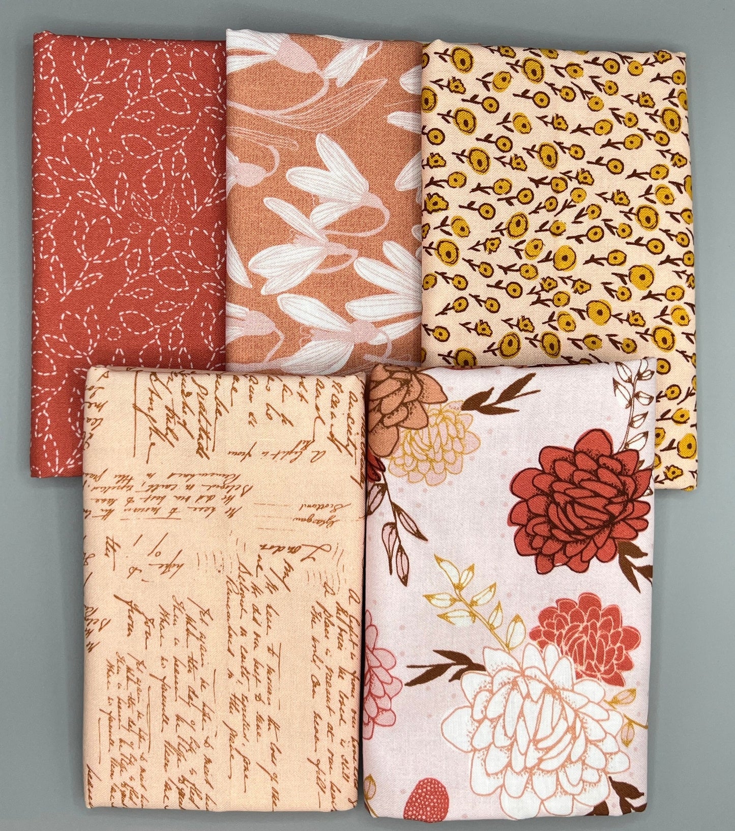 Nostalgia 5 PC Fat Quarter Bundle / designed by Lisa Dolson for Dashwood Studio