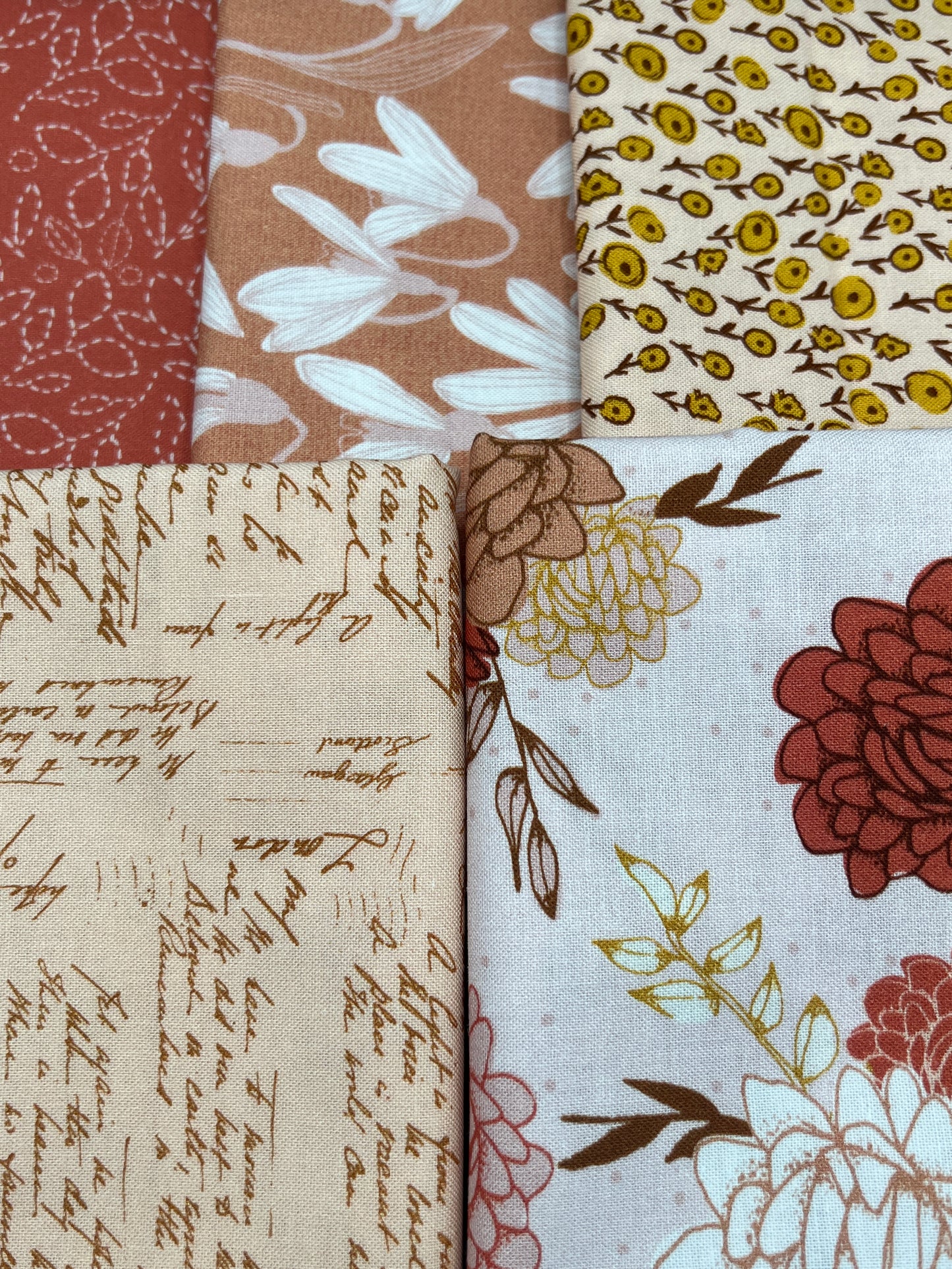 Nostalgia 5 PC Fat Quarter Bundle / designed by Lisa Dolson for Dashwood Studio