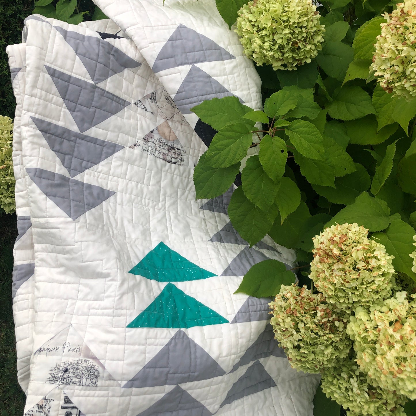Soaring High Throw Size Quilt Pattern – Original design by Lorna Costantini