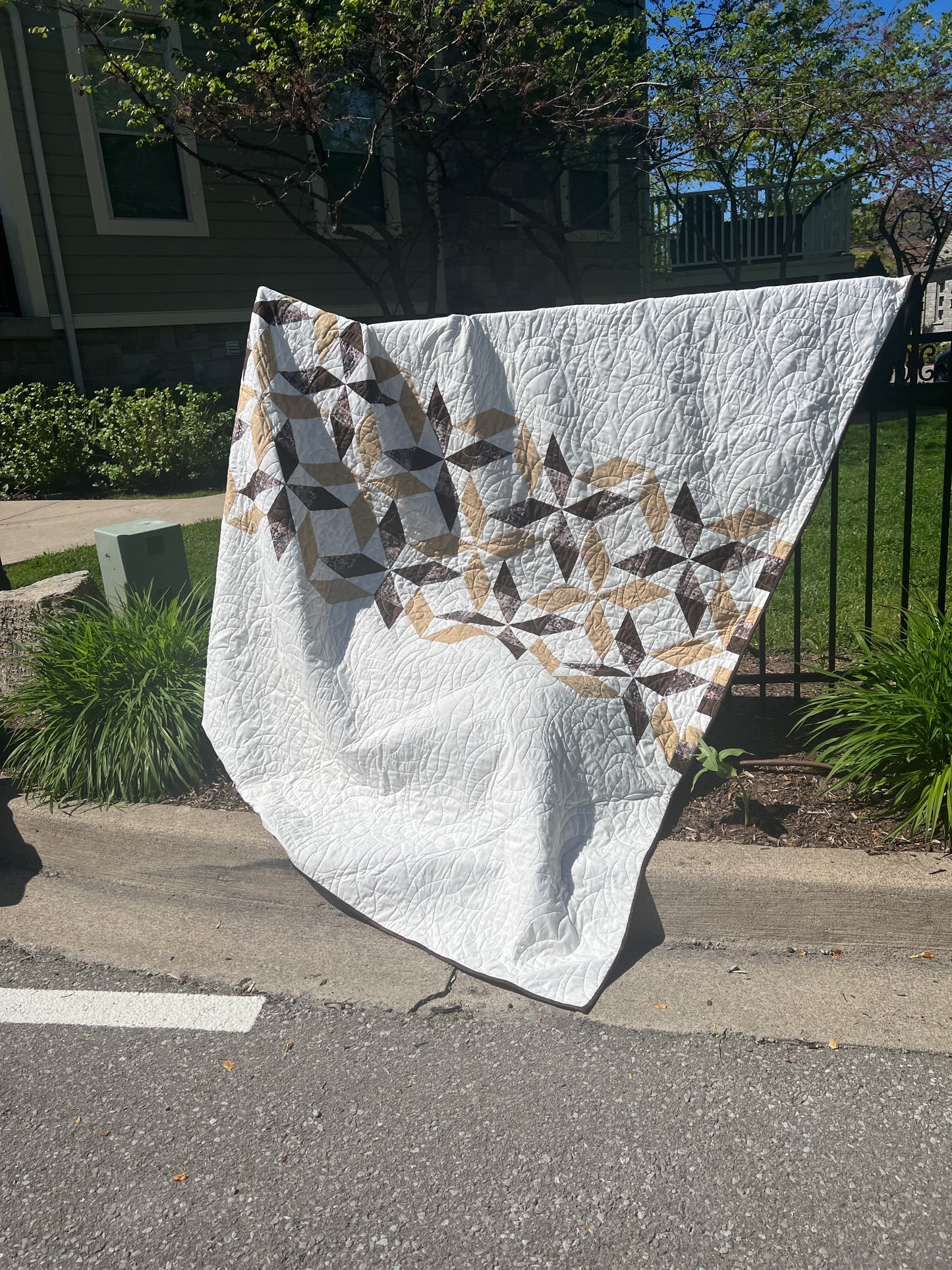 Quilt Kit King Size Version 6  - Sorella Brown Fusion Print / With Original Pattern design by Lorna Costantini