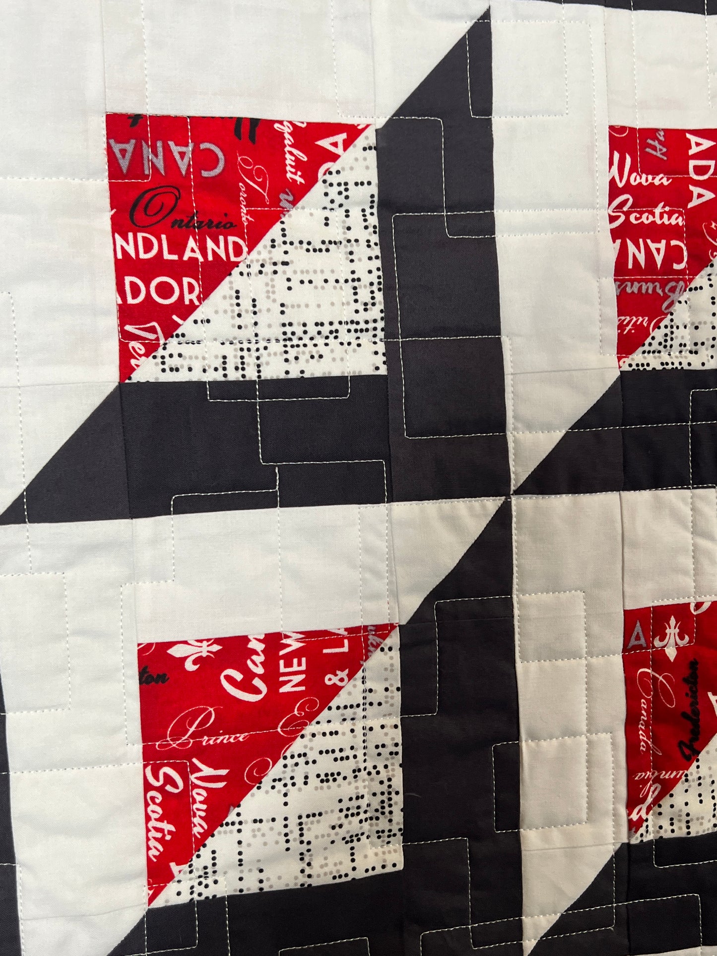 Pointed Quilt Pattern - 3 Sizes (Baby, Lap, Queen) / designed by Lorna Costantini