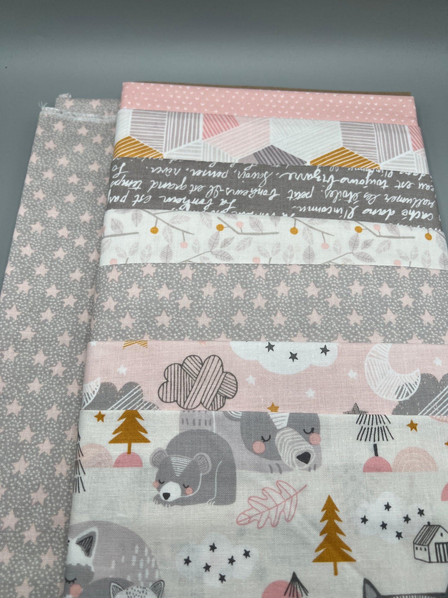 Quilt Kits & Pattern Sweet Dreams (Peach) Whimsical Children's Print Fabric Complete - Baby Size  / Pattern Included